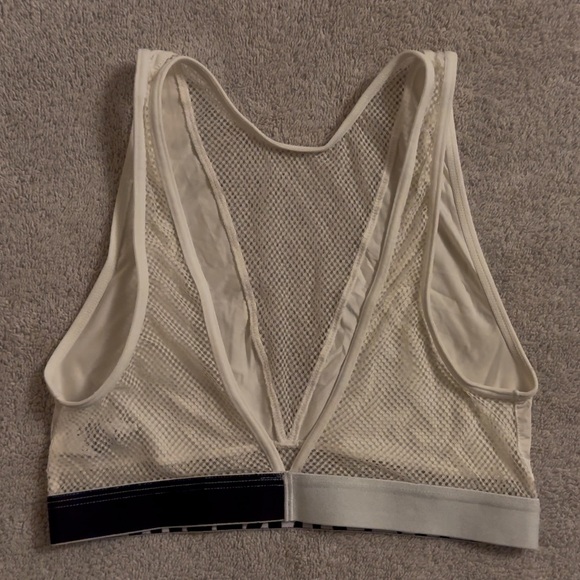 Calvin Klein ID Unlined High neck Bralette & Matching Unlined Bikini Panty - SM - Picture 4 of 8